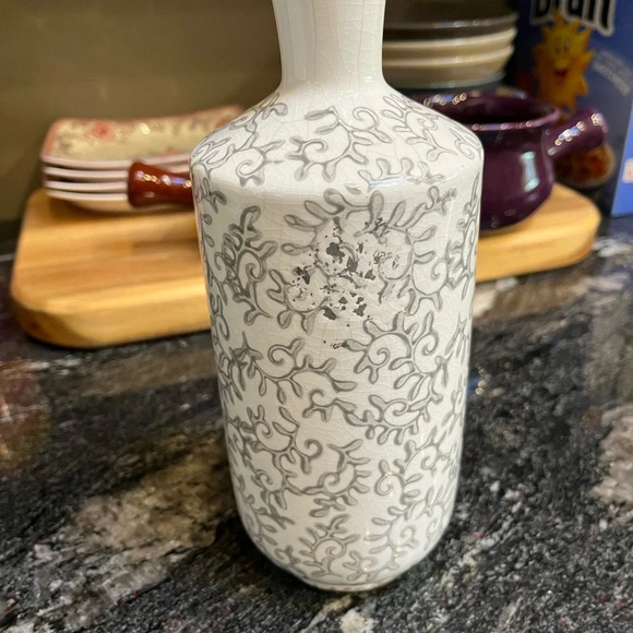 Rustic Pottery/ Vase Beautiful gray and white pattern/terracotta with paint - Picture 7 of 8